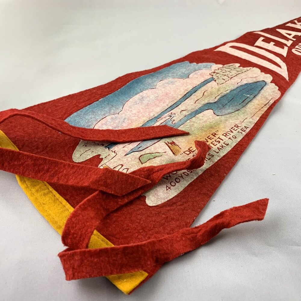Vintage 1950s DeLake Oregon Pennant – Red Felt Souvenir Flag Antique